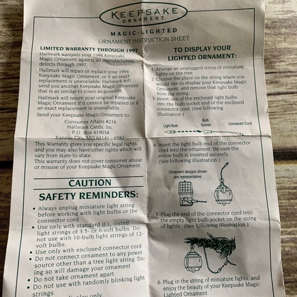 🌿HALLMARK PEACEFUL VILLAGE ORNAMENT - Picture 7 of 7